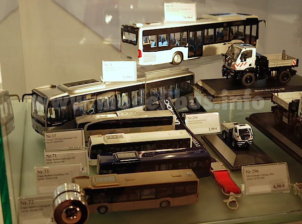Mercedes-Benz Shop IAA 2012 modellbus info