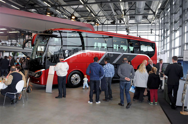 Setra S 511 HD Setra Show 2014 - modellbus.info