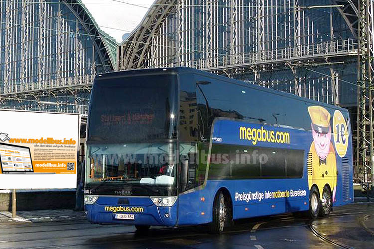 Megabus Van Hool Astromega - modellbus.info