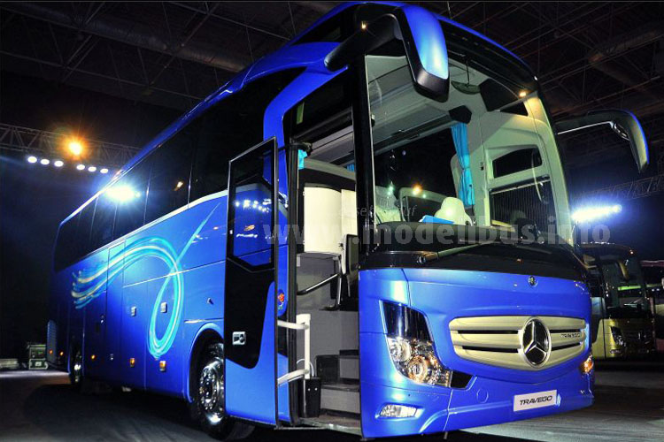 Travego 2016 Mercedes-Benz Weltpremiere Istanbul - modellbus.info