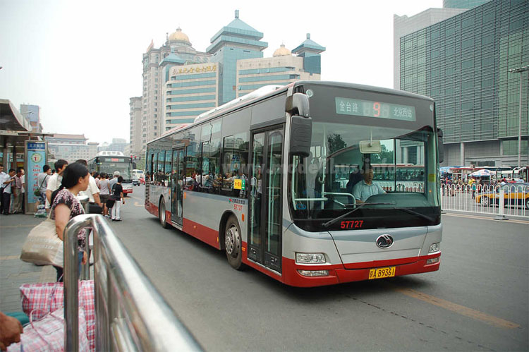 Yutong Linienbus mit MAN-Genen - modellbus.info