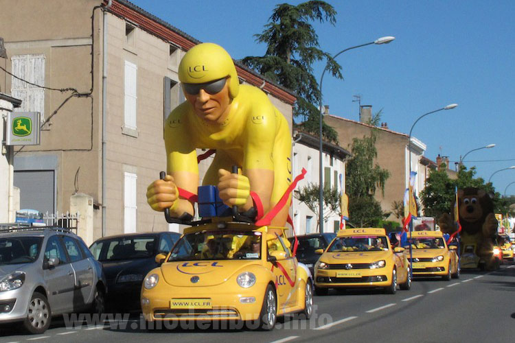Werbefahrzeug Tour de France 2013 - modellbus.info