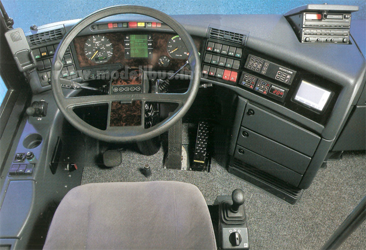 Neoplan Starliner N 516 Cockpit modellbus info