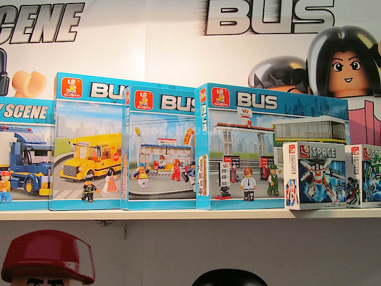Modellbusverpackungen Sluban modellbus.info