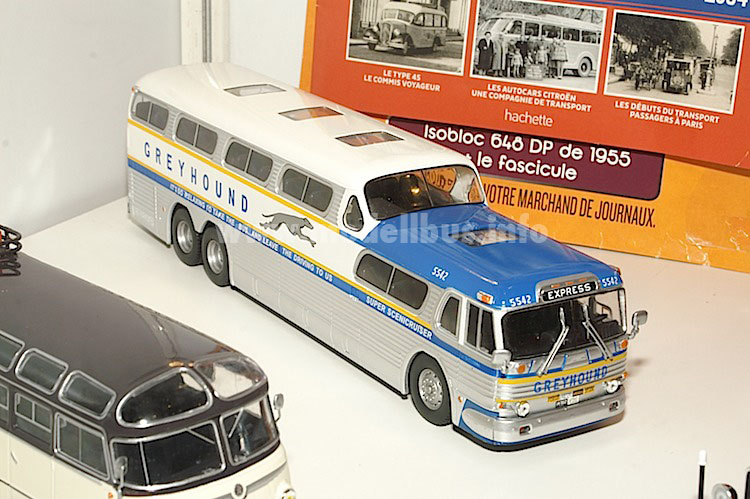 IXO GMC PD 4501 Scenicruiser - modellbus.info